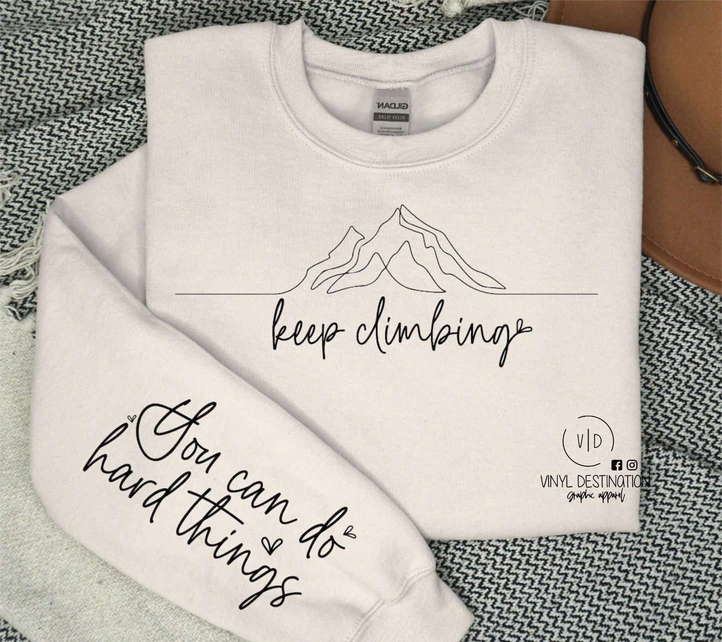 Keep climbing crew + tee