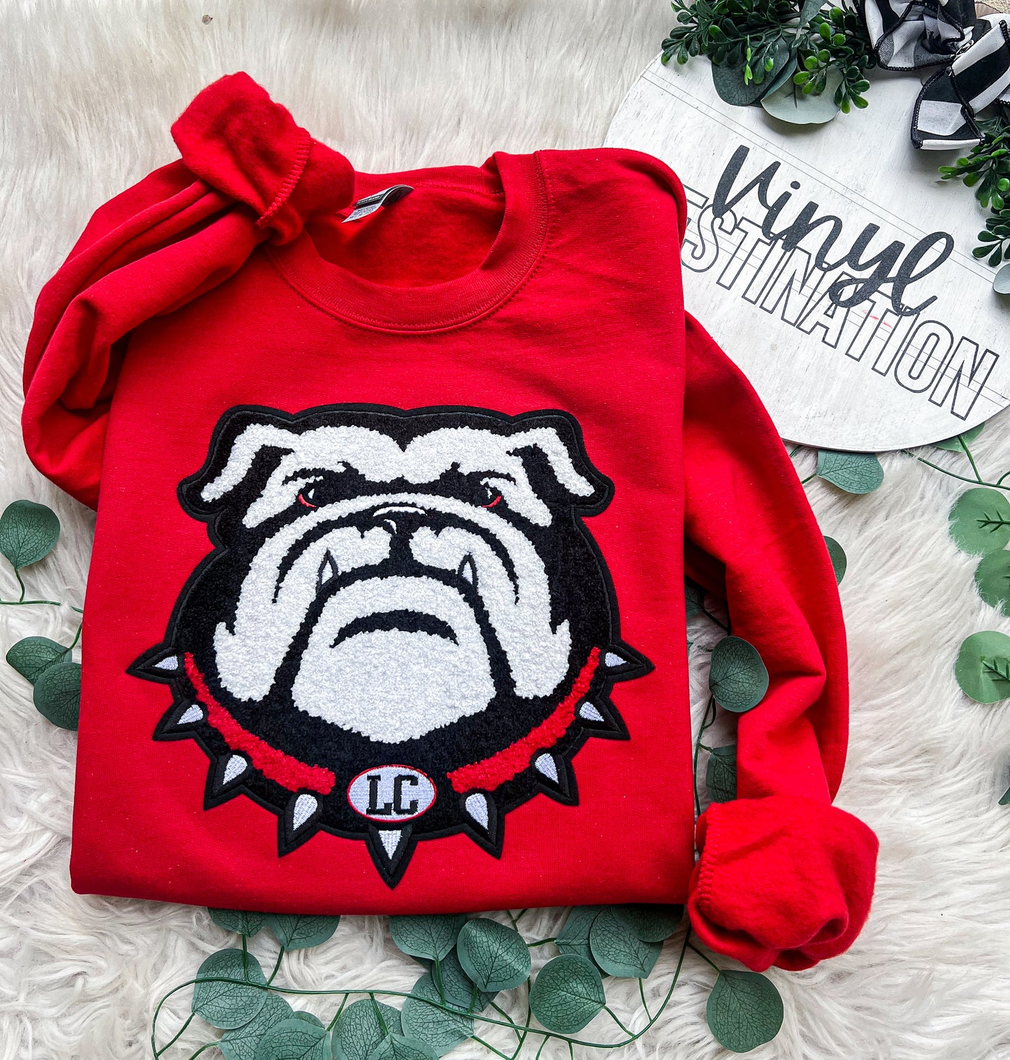 LC BULLDOGS PATCH T-SHIRT/CREWNECK