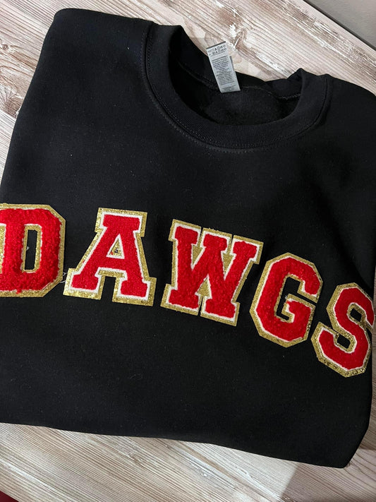 DAWGS CHENILLE PATCH PULLOVER CREWNECK