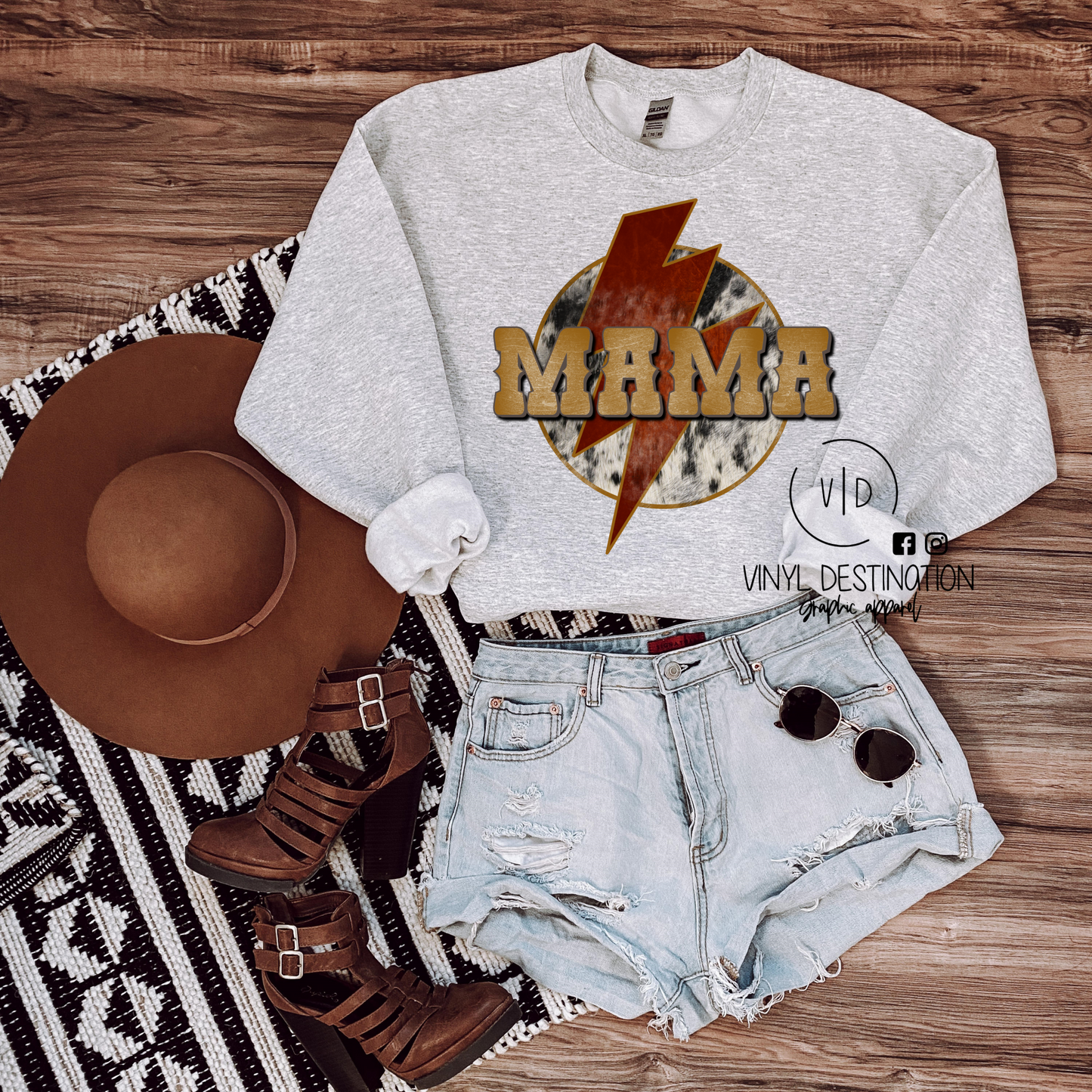 WESTERN MAMA CREWNECK SWEATSHIRT