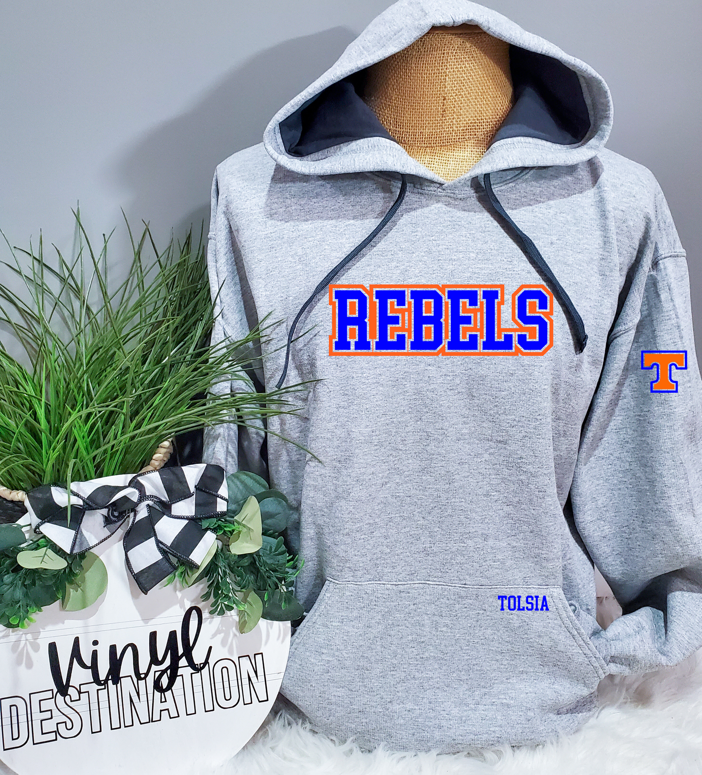 REBELS Hoodie with pocket & sleeve logo