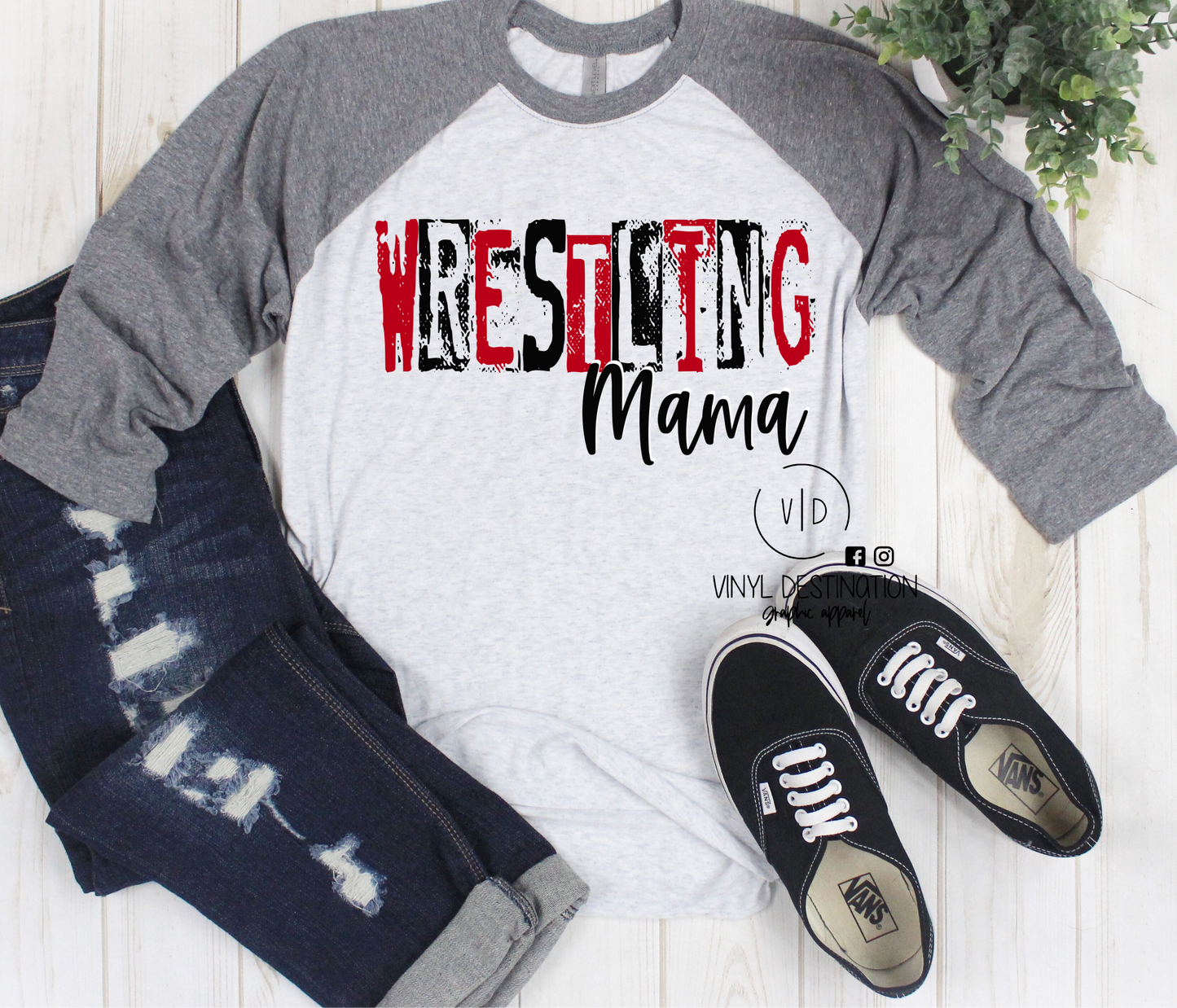 WRESTLING MAMA RAGLAN